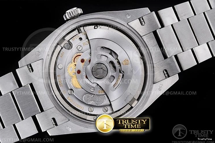 0124 ModernLook RDD0224B – DayDate 36mm 747